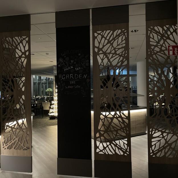 Eingangsbereich Hotel mit individuellen Möbeln nach Maß Eingangsbereich Hotel mit individuellen Möbeln nach Maß